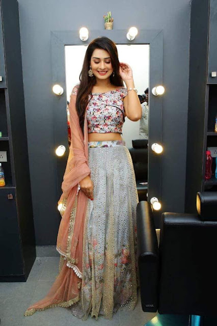 Payal Rajput IMAGES, GIF, ANIMATED GIF, WALLPAPER, STICKER FOR WHATSAPP & FACEBOOK