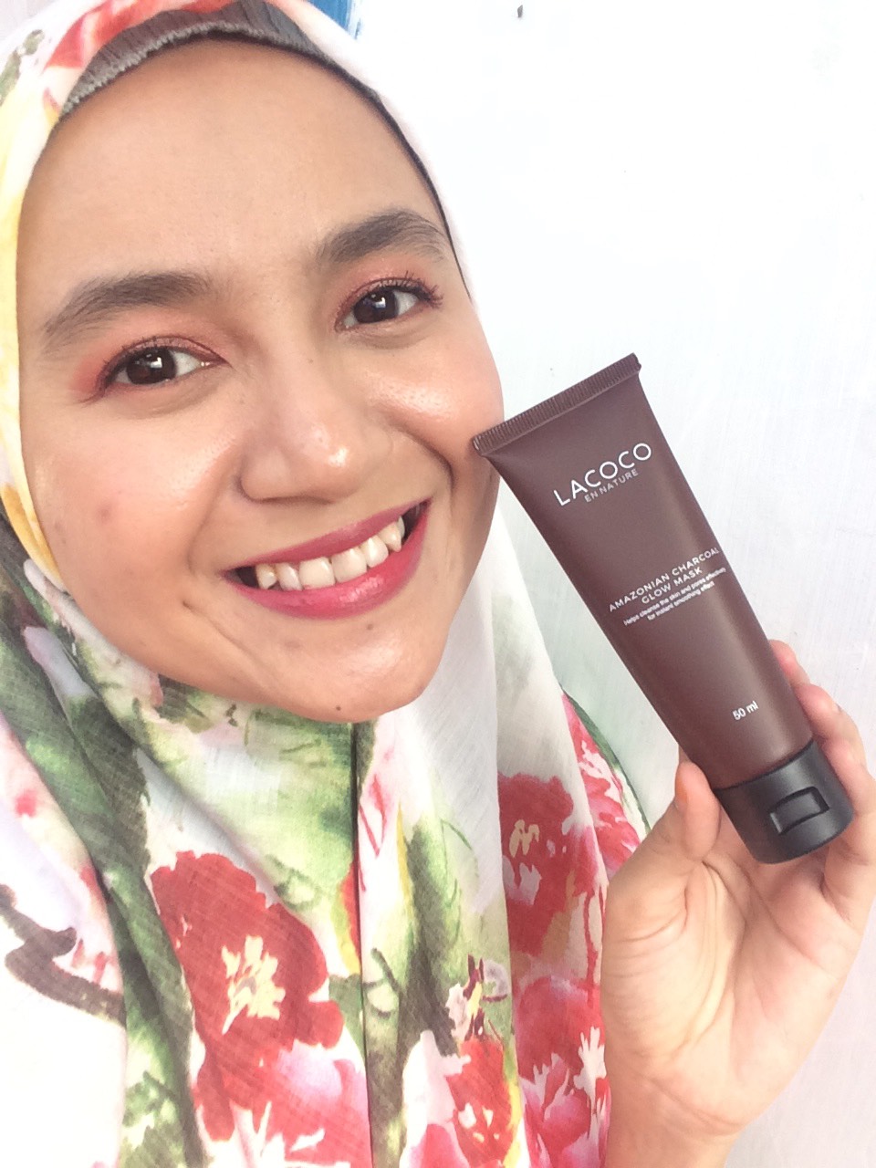 REVIEW LACOCO EN NATURE AMAZONIAN CHARCOAL GLOW MASK / Natrarahmani