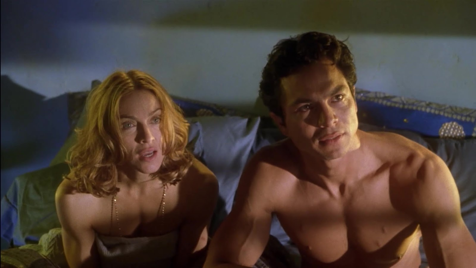 Benjamin Bratt Shirtless Sex Porn Images.