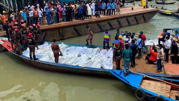 News, National, Death, boat, Boat Accident, Missing, Injured, Report, Bangladeshi ferry incident leaves 25 dead, dozens missing 