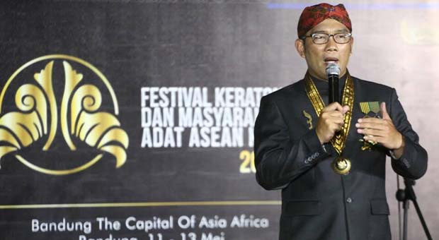 Emil Raih Penghargaan Sebagai Tokoh Budaya Nusantara