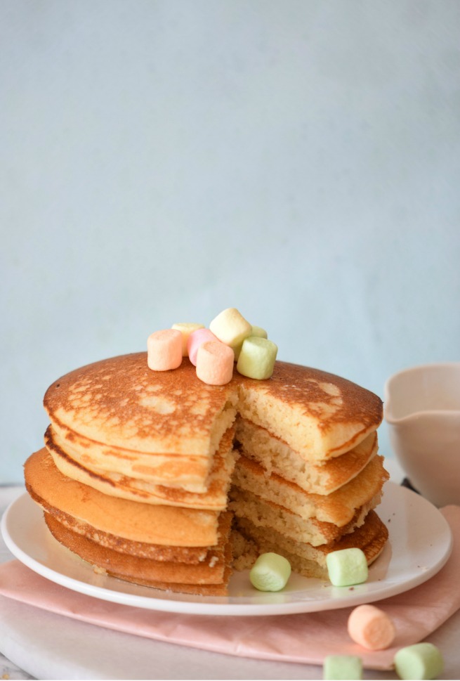 Hoppy Easter Pancakes - A Little Desert Apartment