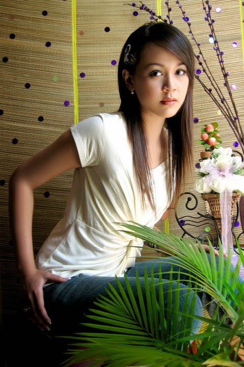 Top 10 Cutest Girl Celebrities Nang Thu Zar+ +Beautiful+ Selection Photos+(12) - Top 10 Cutest Girl Celebrities
