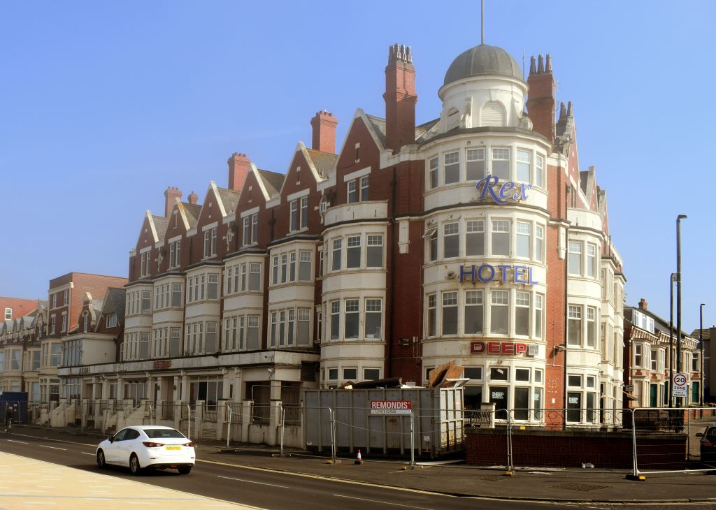 Photographs Of Newcastle Whitley Bay Seafront