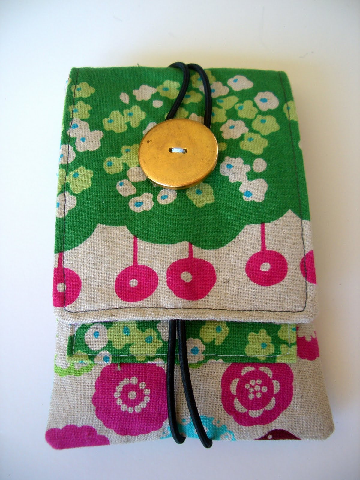 cell-phone-pouch-hello-beautiful