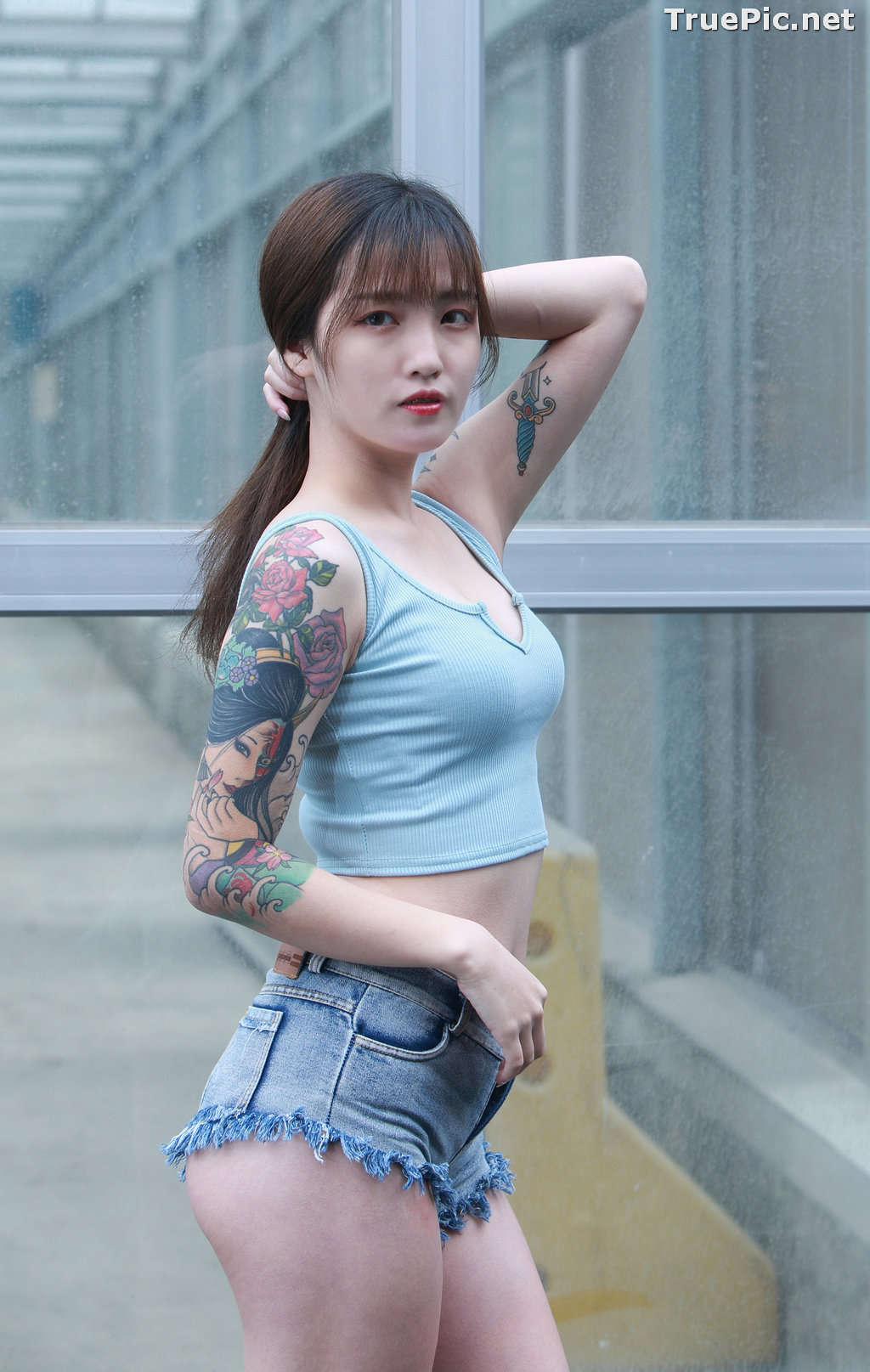 Image Taiwanese Lovely and Sexy Girl – 泱泱 - Low Top and Jeans Pants - TruePic.net - Picture-20