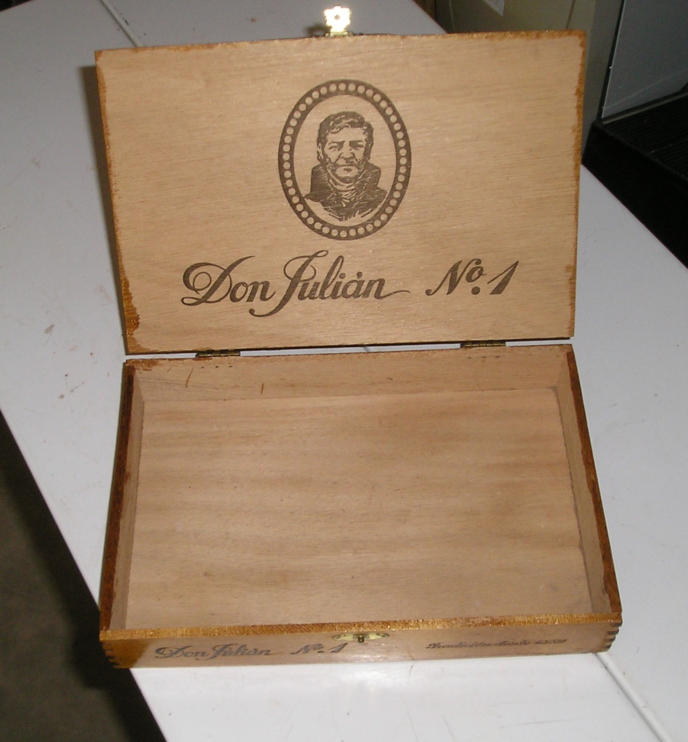 Radio antigua. Radio galena. Poste à galène. crystal radio. Radio