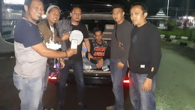 Stand Markobar Milik Putra Joko Widodo di Bobol Maling Stand Markobar Milik Putra Joko Widodo di Bobol Maling