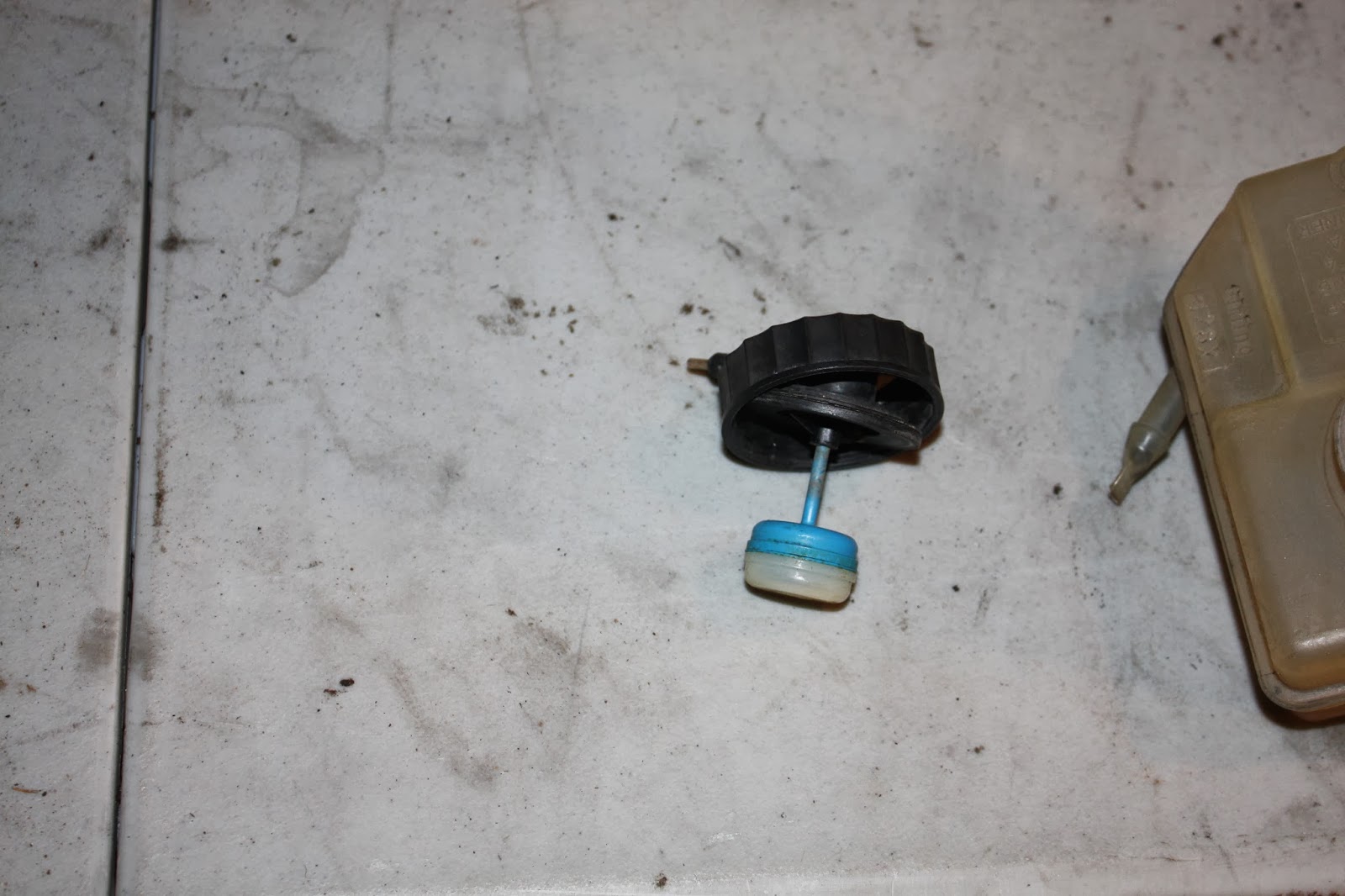 KrEvCon BMW Parts E30 Brake Master Cylinder Reservoir