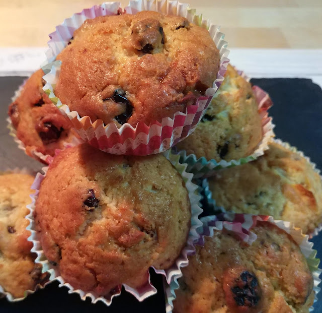 Caperucita tienta al lobo Muffins de chocolate blanco y arándanos rojos