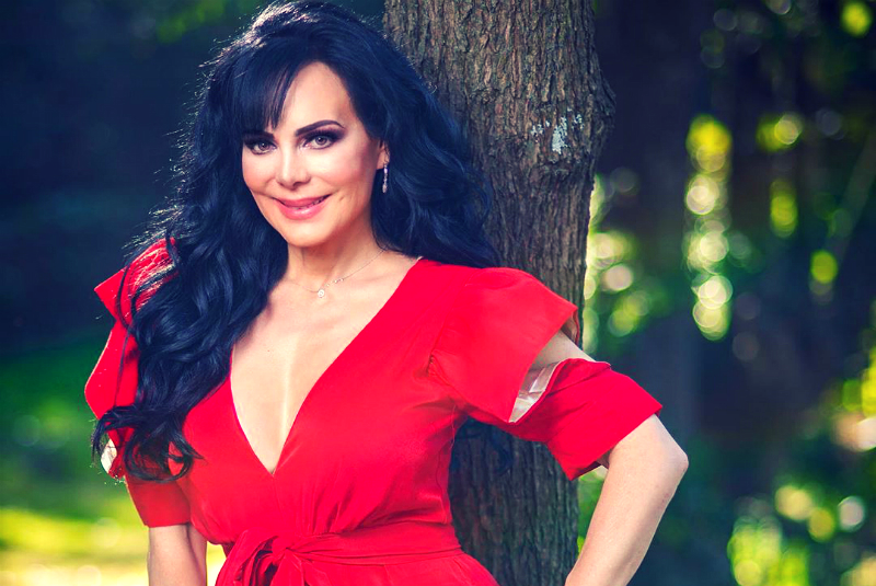 Maribel Guardia Sexy Shared A Photograph Of A Sculptural Figure