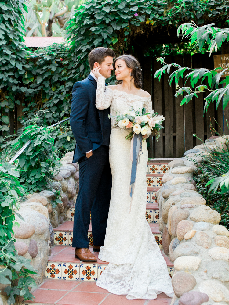 Para Młoda, Dekoracja ślubne, Inspiracje ślubne, Pomysły ślubne, Motyw przewodni ślubu i wesela, Trendy ślubne, Kwiaty do ślubu, Kwiaty na stołach weselnych, Materiały graficzne, Kolor przewodni, Bukiet ślubny, Para Młoda, Dekoracje ślubne, Inspiracje ślubne, Pomysły ślubne, Motyw przewodni ślubu i wesela, Trendy ślubne, Kwiaty do ślubu, Kwiaty na stołach weselnych, Materiały graficzne, Kolor przewodni, Bukiet ślubny,