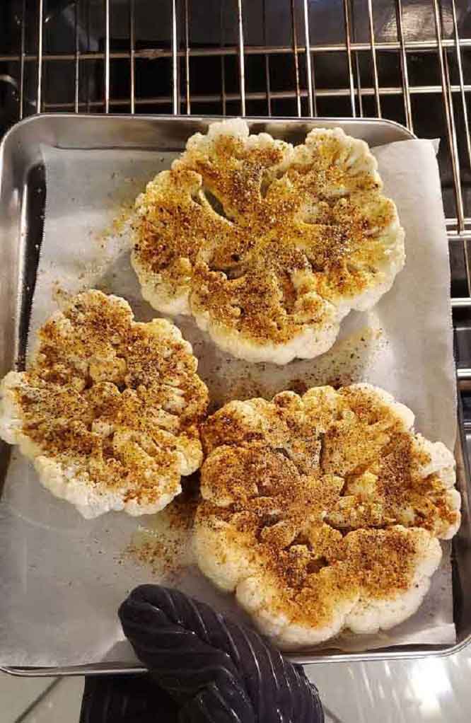 this is how to make cauliflower steaks baked
