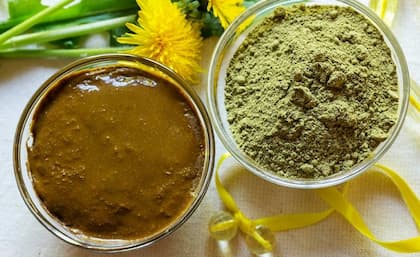 عشبة الوسمه فوائدها للشعر الجاف والتخلص من الشيب