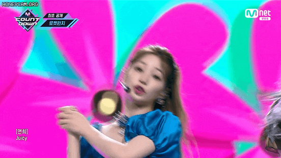 지난주 컴백한 로켓펀치 JUICY 엠카 움짤 .gif | 인스티즈