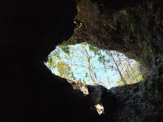 lubang di atas goa dempo kebumen jawa tengah lubang di langit-langit goa dempo kebumen