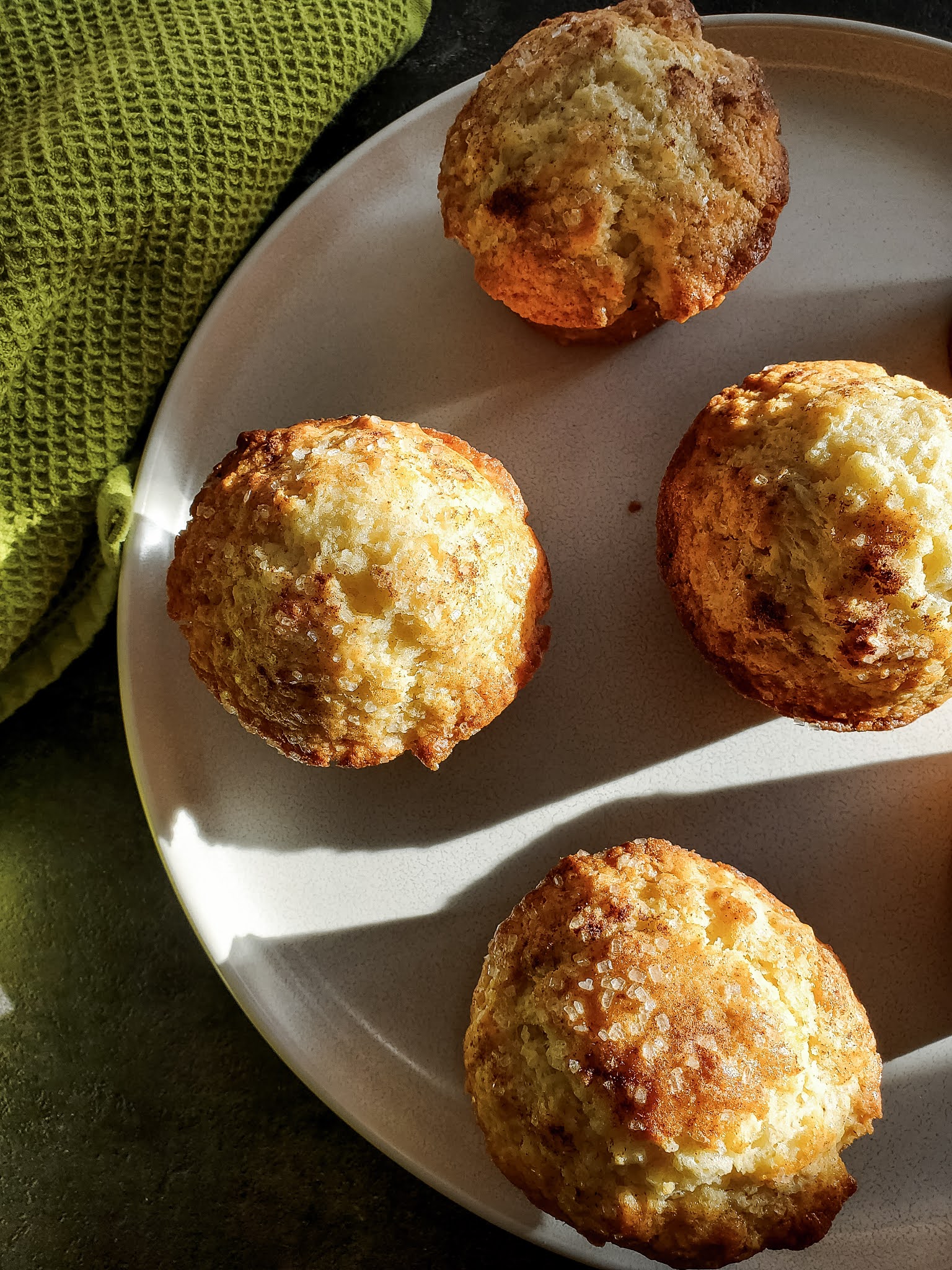 Slice of Southern: Winter Breakfast: Vanilla Chai Muffins