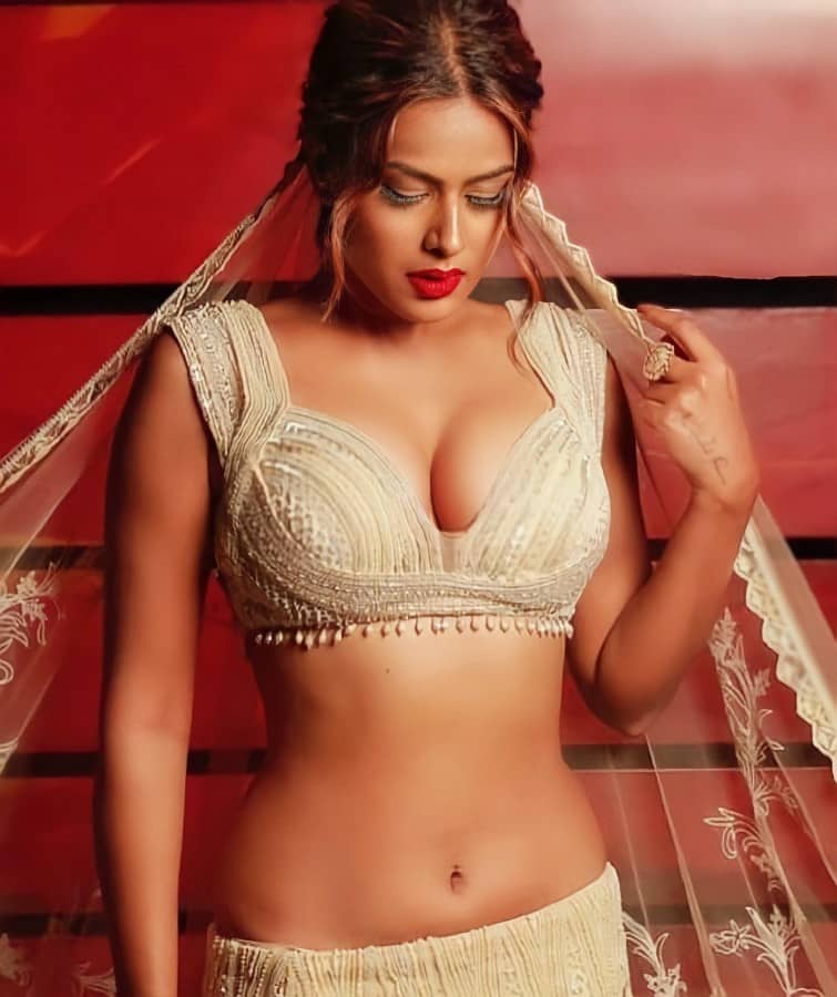 nia sharma hot pic
