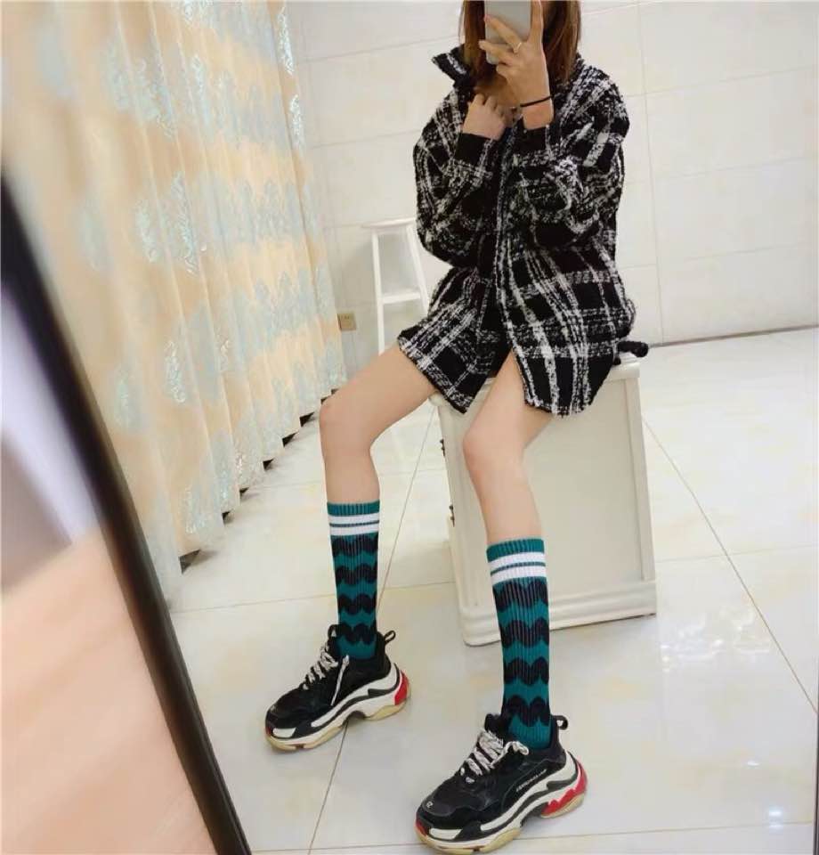 Giày sneaker đế tách phân tầng 14112003, cá tính siêu chất Giày sneaker đế tách phân tầng 14112003, cá tính siêu chất