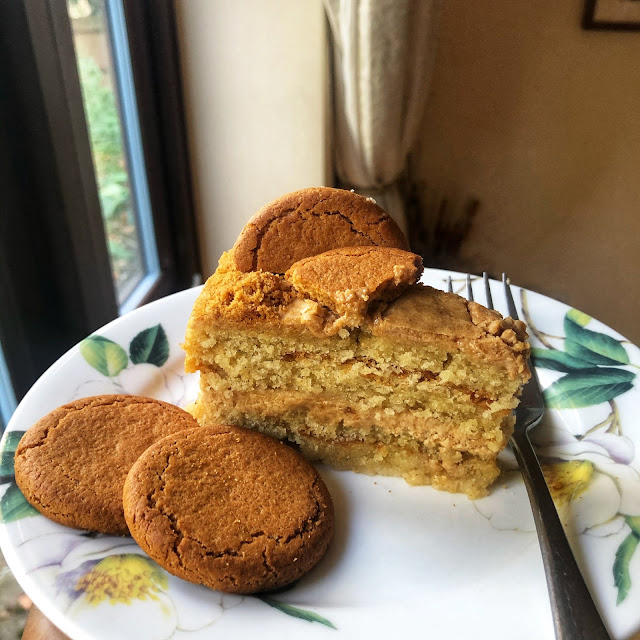 vegan nigerian ginger nut cake