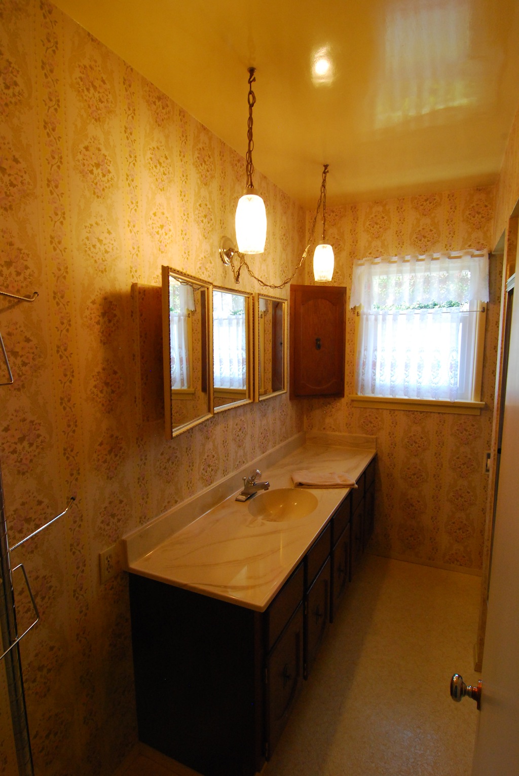 JENNY MARTIN DESIGN Do you have the world's worst bathroom?