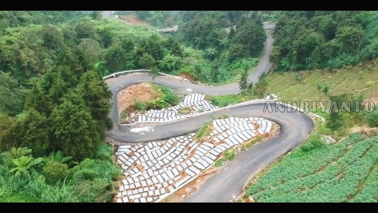 Air Terjun Tertinggi, Curug Sikarim Dieng - TOPWISATA.INFO