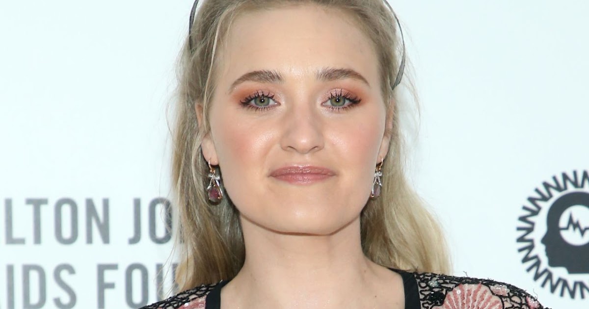 Amanda AJ Michalka – Elton John AIDS Foundation Oscar 2020 Viewing Party