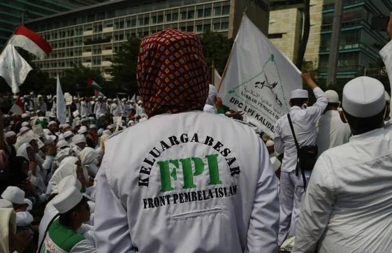 Begini-Kronologi-Relawan-FPI-Dipaksa-Copot-Atribut-di-Lokasi-Banjir