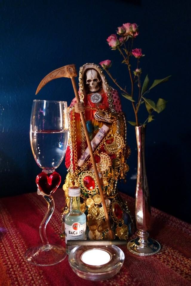 ¿ CÓMO HACER UN ALTAR PARA LA SANTA MUERTE ? TE LO EXPLICAMOS EN UNOS PASOS ¿ CÓMO HACER UN ALTAR PARA LA SANTA MUERTE ? TE LO EXPLICAMOS EN UNOS PASOS