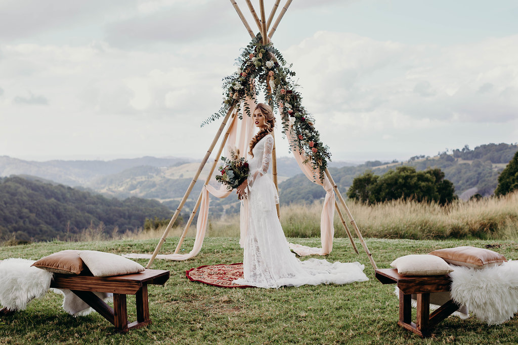 TO THE AISLE AUSTRALIA | CHASING MOMENTS PHOTOGRAPHY GOLD COAST STYLED WEDDING SHOOT INSPIRATION BOHEMIAN LUXE WEDDINGS