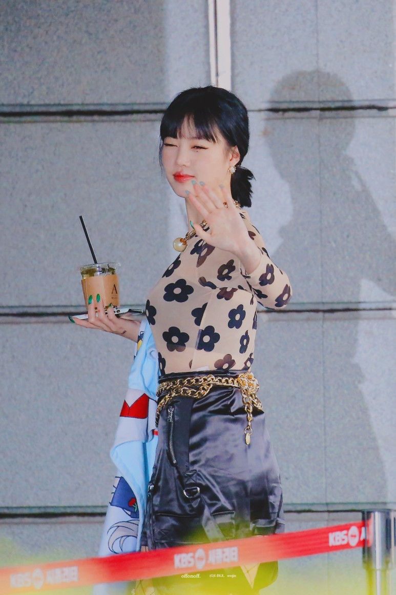 요즘 매일 리즈 갱신하는 아이들 수진 | 인스티즈