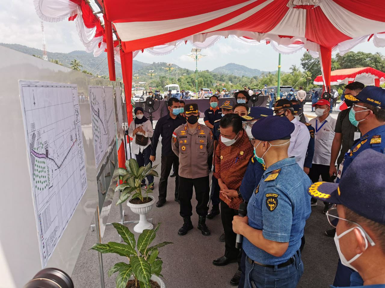 Menhub: Pengembangan Bandara dan Pelabuhan Diperlukan Untuk Meningkatkan Daya Saing di Pulau Terluar