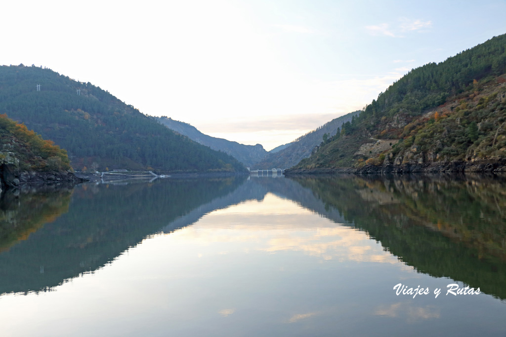 Paseo en barco por el Cañón del Sil en la Ribeira Sacra