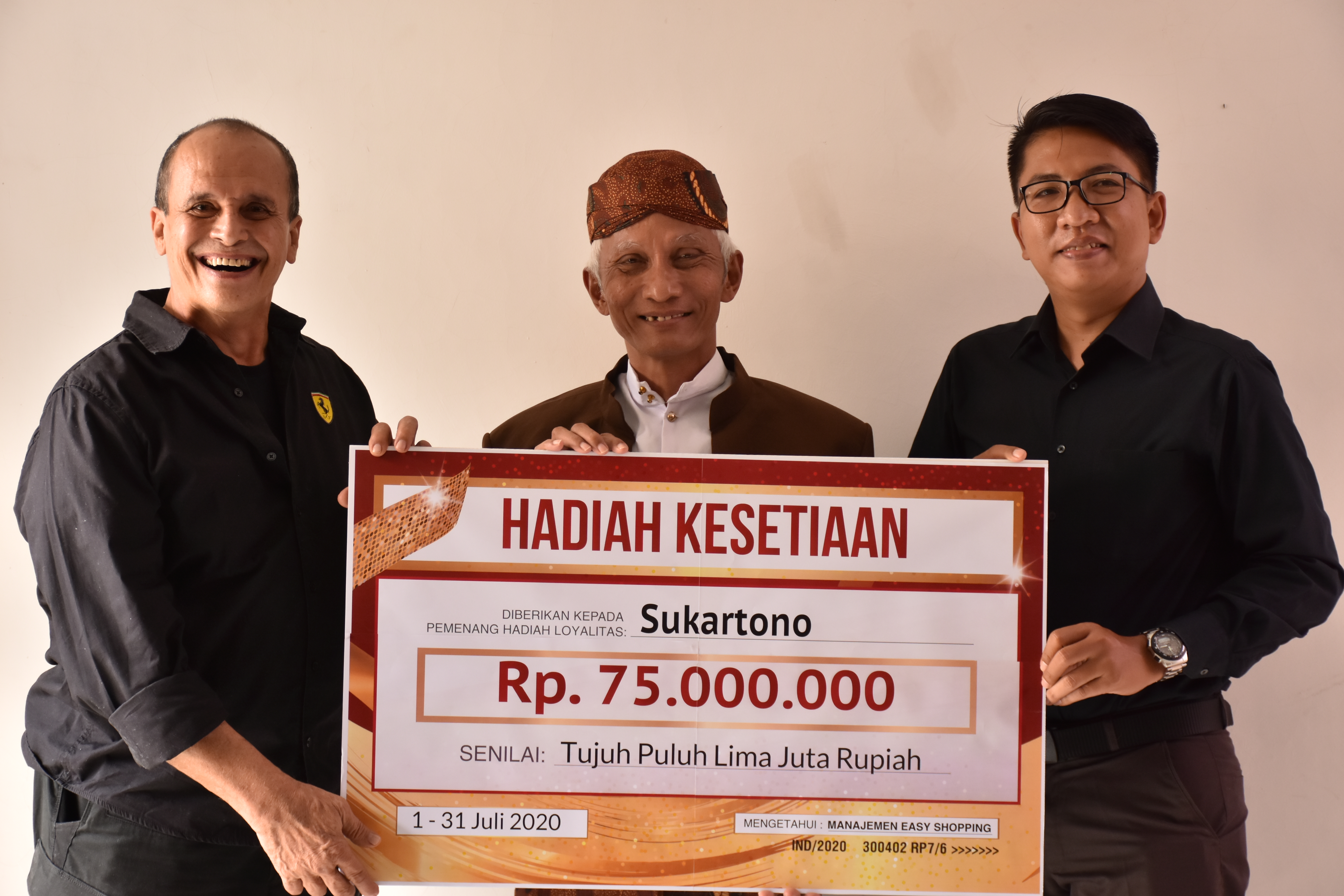 Hadiah Kesetiaan 75 Juta Rupiah dari Easy Shopping Dianugerahkan Barry