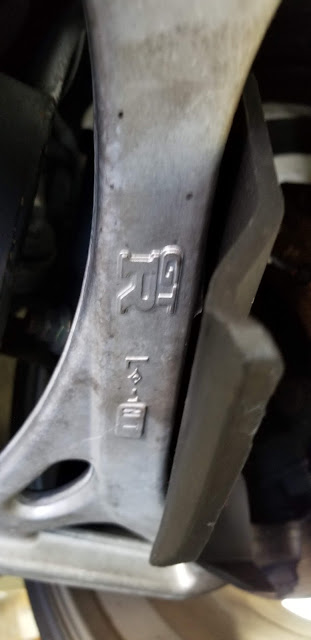 R34 front lower control arm R34 front lower control arm