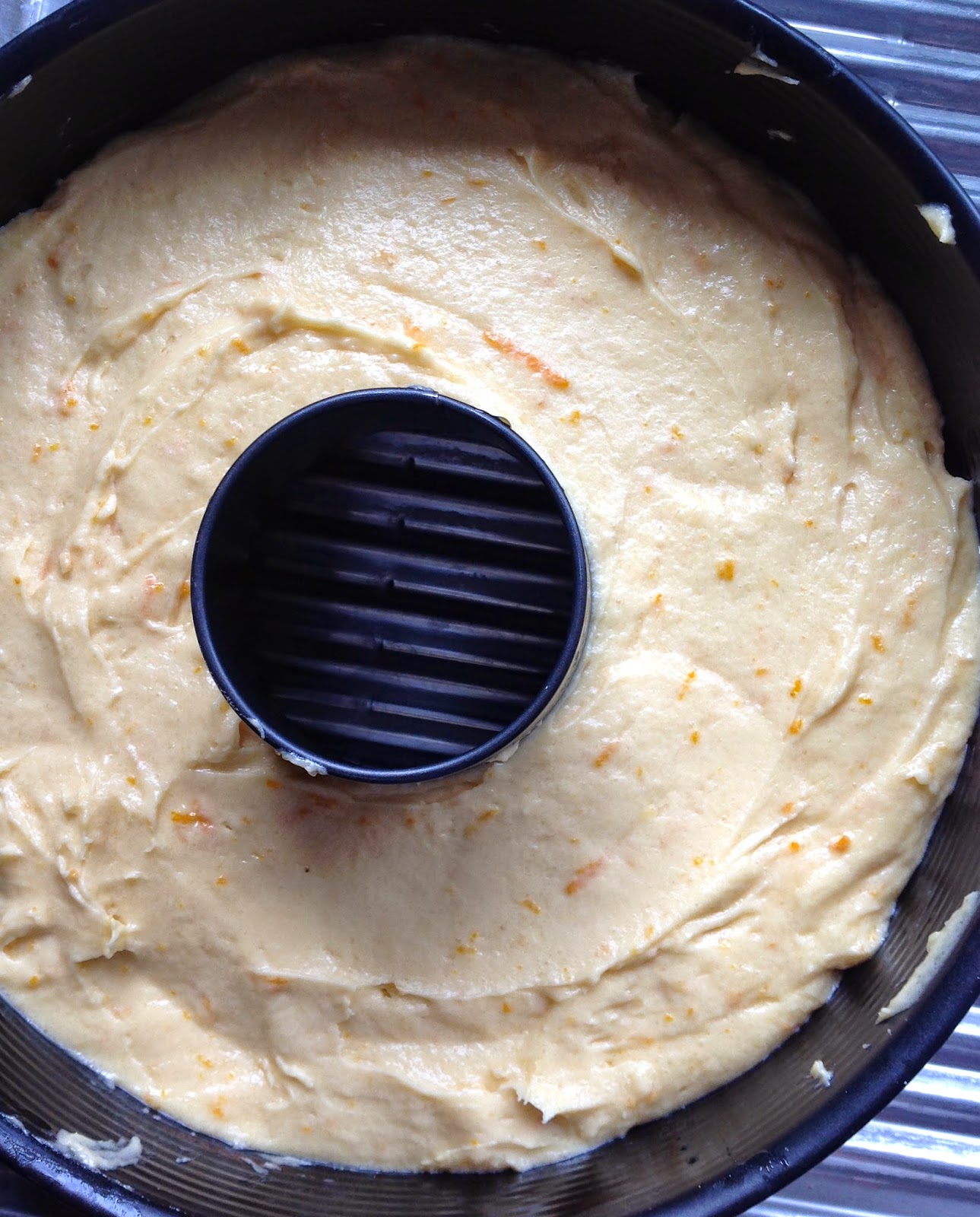 Bige's Happy Kitchen Orange Ring Cake