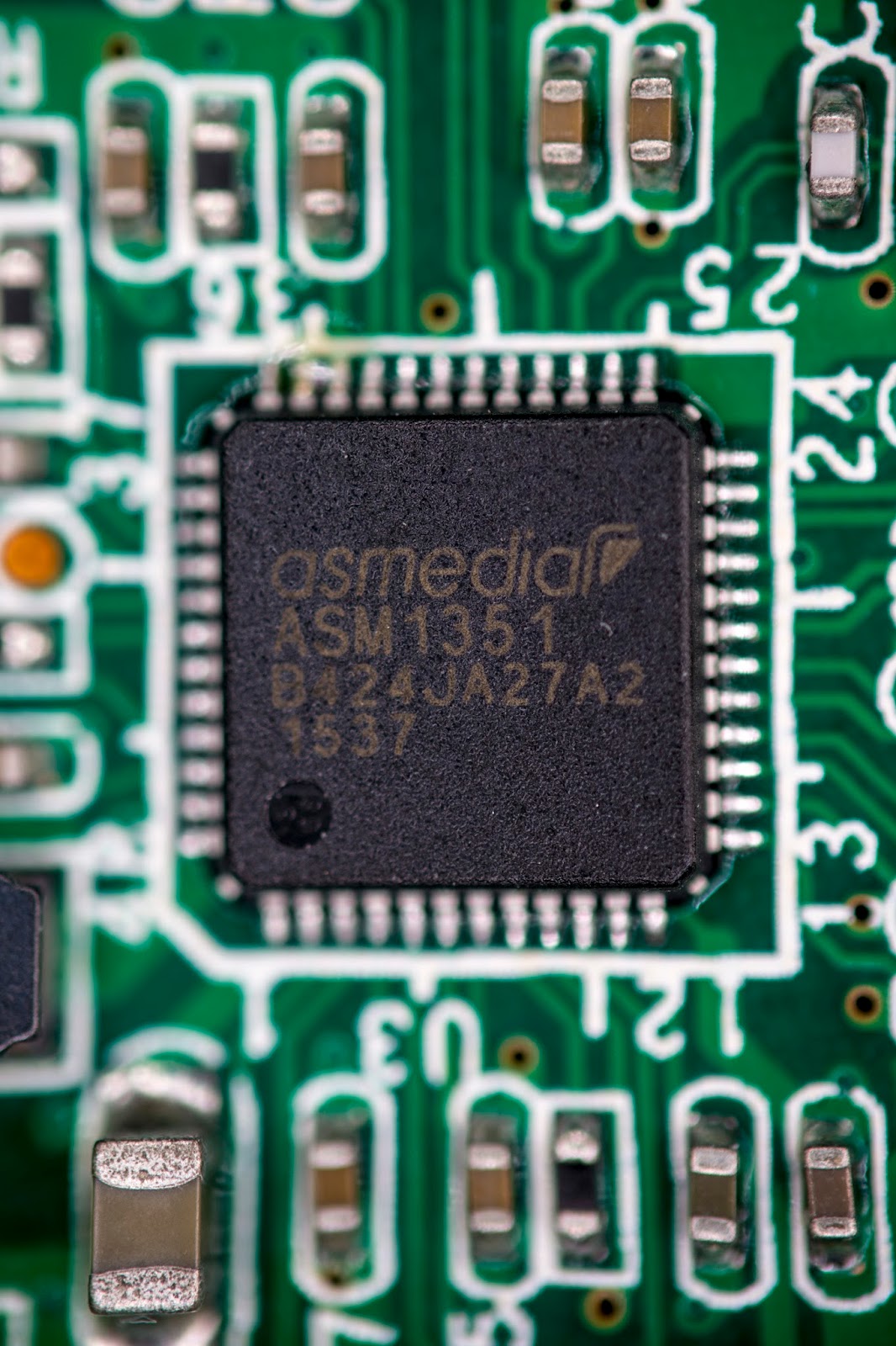 ASMediaのASM1351を使ったUSB3.1 gen2(10Gbps)ケースのファームウェアアップデート