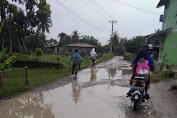 Miris!! Akses Masyarakat di Jalan Pintu Air Desa Sukadamai Serdang Bedagai, Sampai Saat Ini Belum Ada Perbaikan