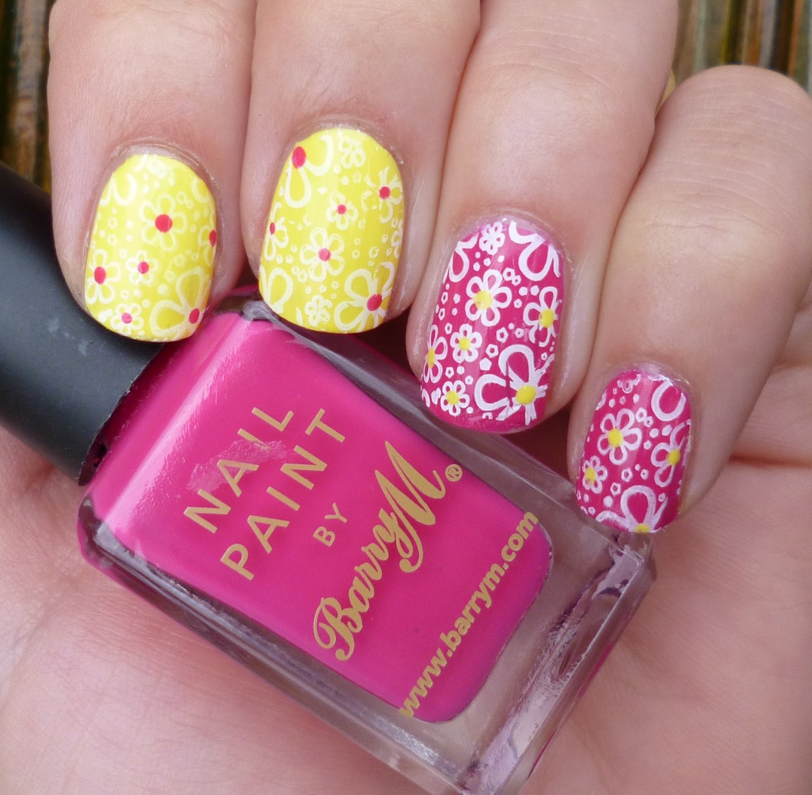 Lou is Perfectly Polished: Yellow and Pink: Summer Flower nails