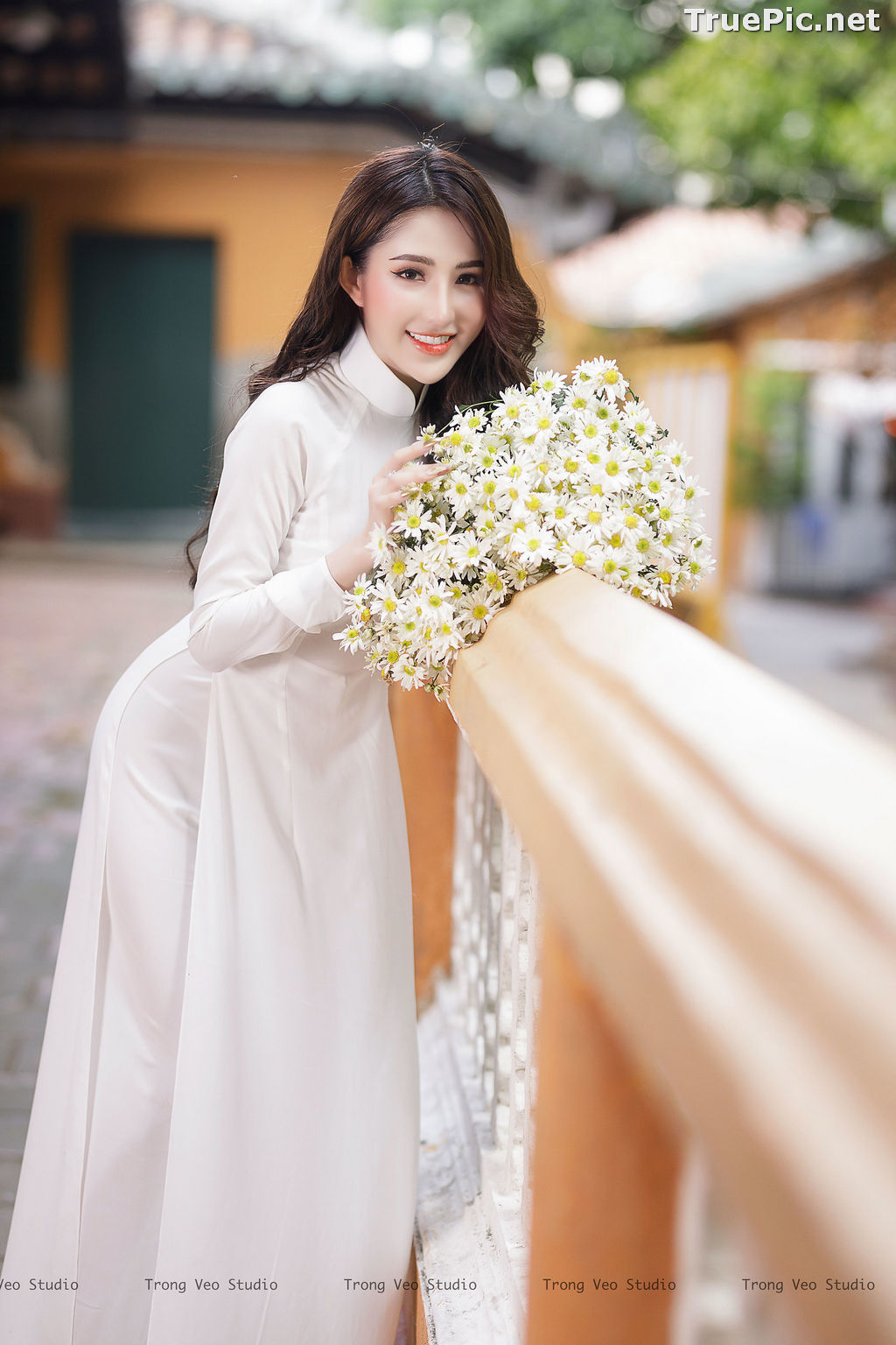 Image The Beauty of Vietnamese Girls with Traditional Dress (Ao Dai) #3 - TruePic.net - Picture-8