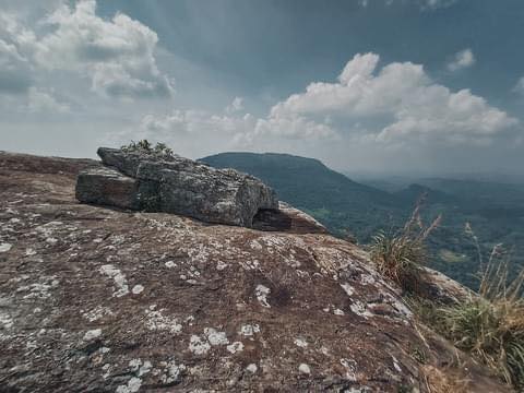 බතට කන්න බැරි බතලේගල කන්දේ නගිමු -  බතලේගල  🧗🏻‍♀️🧗🌿☘️ ( Bathalegala ) - Your Choice Way