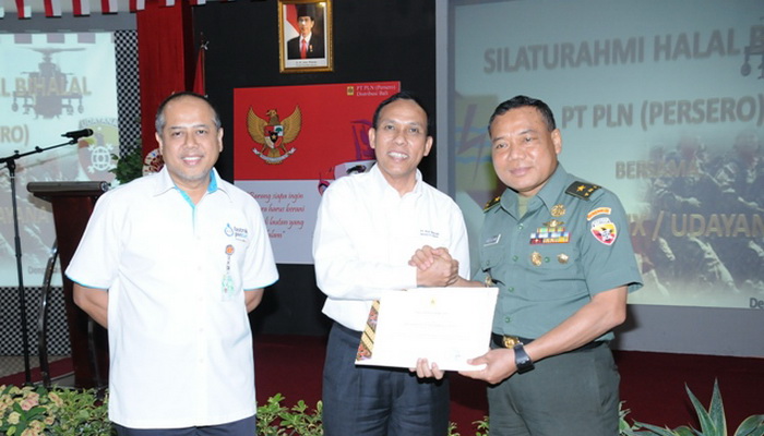 Sinergi TNI dan PLN Wujudkan Kenyamanan Masyarakat