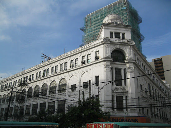 Front of Regina Building located along Kalye Escolta.