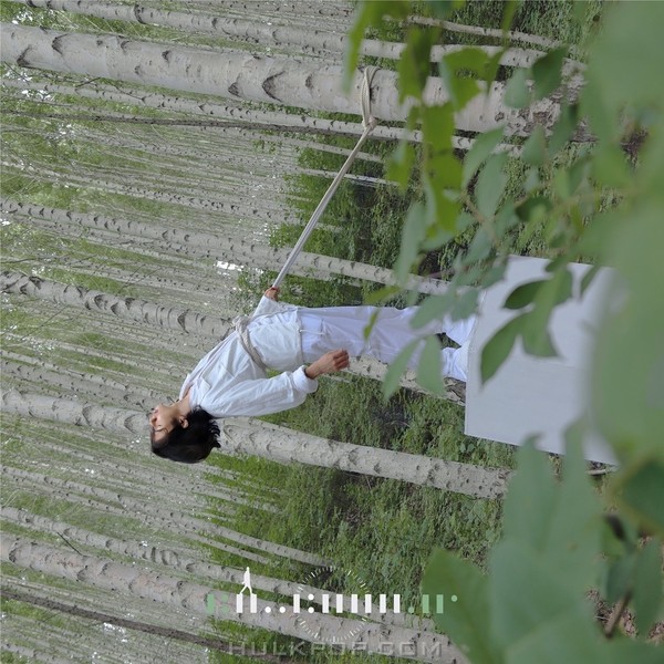 Red House – Passing time that makes me feel alive