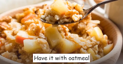 Eat-oatmeal-with-Honey-Healthcare---GetotheFashion