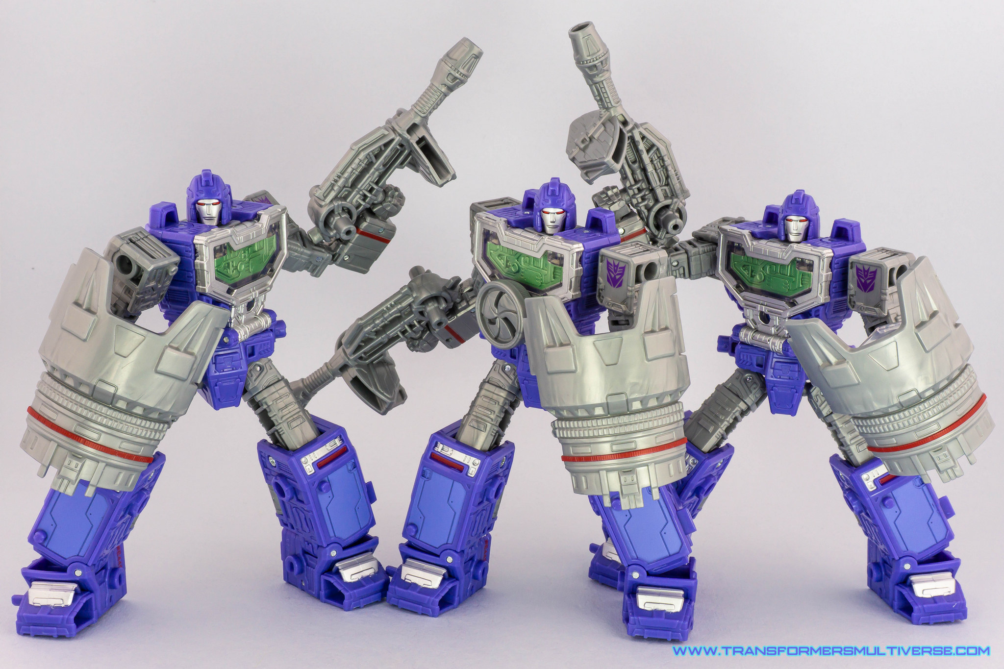 Transformers Siege Refraktor robot mode posed with blast shields 1