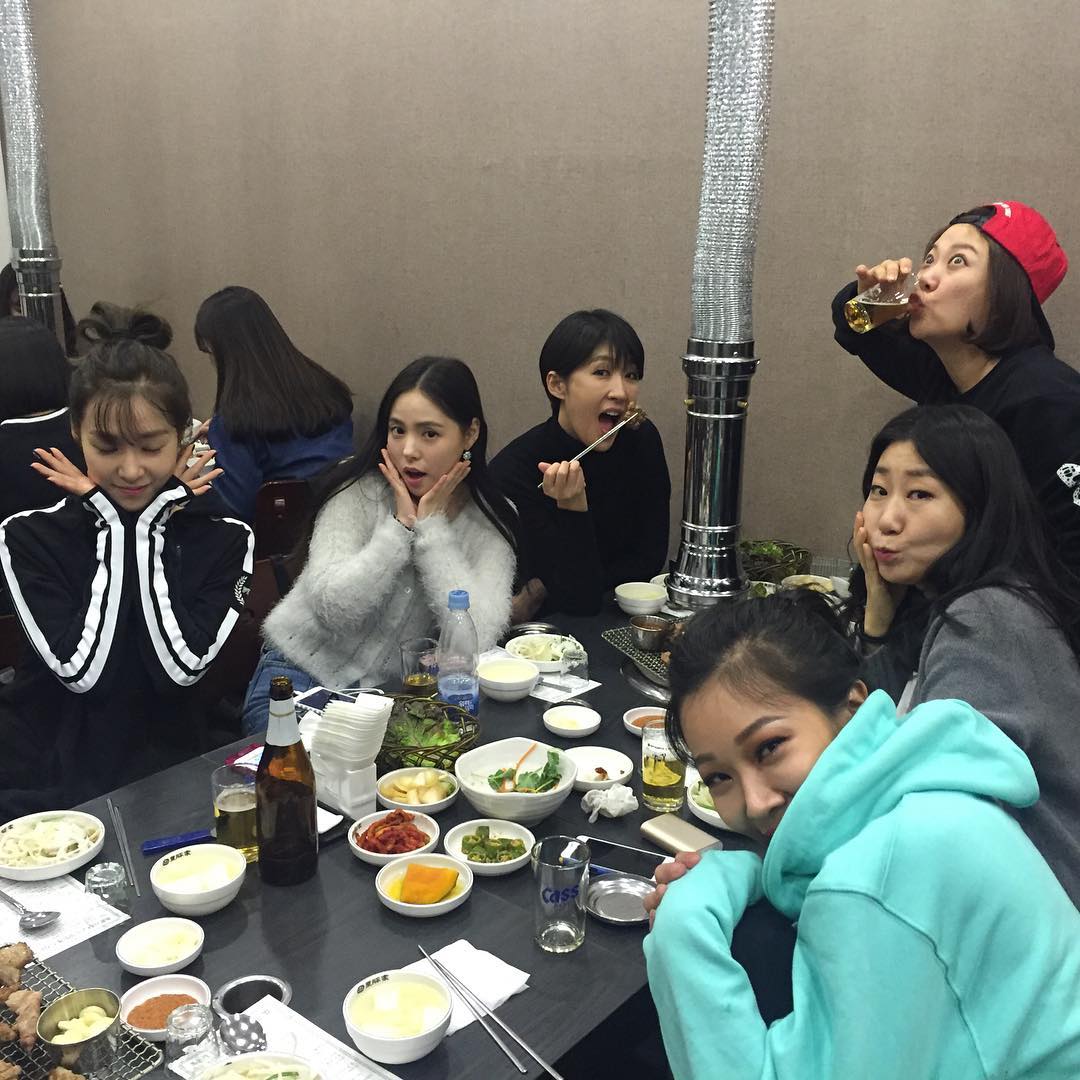 My SNSD: [PHOTO] 160331 Tiffany with the Cast of Sister's Slam Dunk