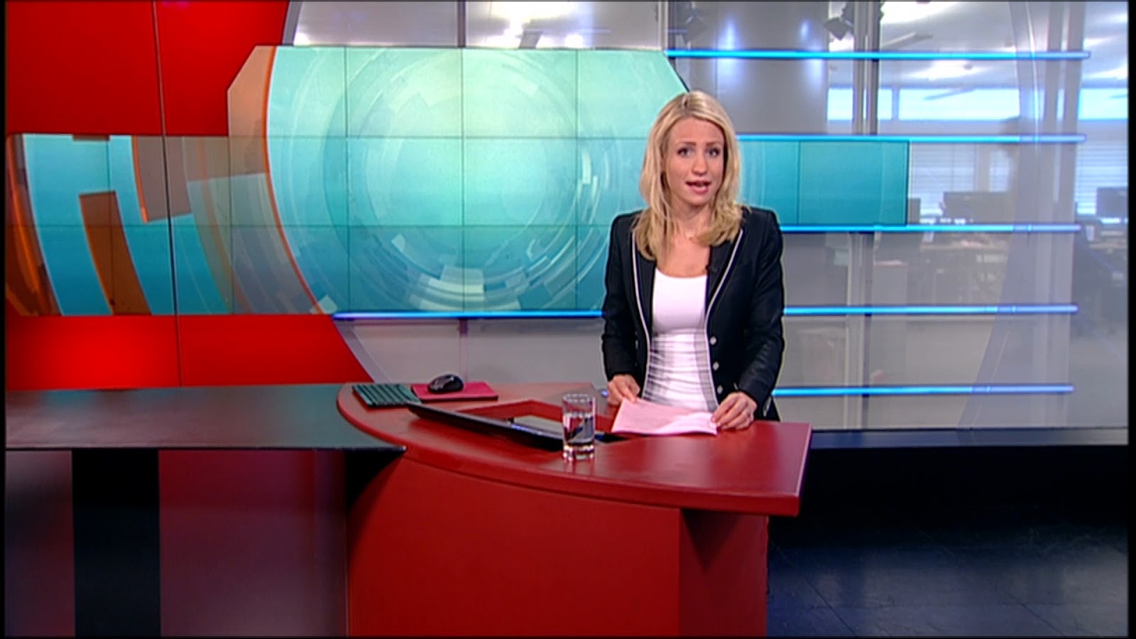Dionne Stax Humberto Tan meest besproken, Dionne Stax meest populaire Nederlandse presentator van 2014