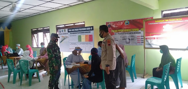 Babinsa Koramil 22/Wonosari Pendampingan Penyuntikan Vaksin Dosis l Diwilayah Binaan