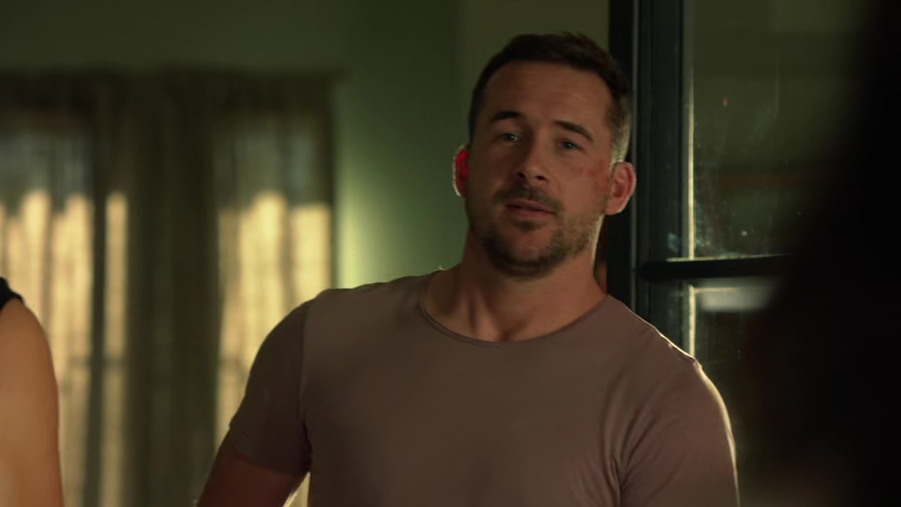 ausCAPS: Barry Sloane and John Salley shirtless in L.A.'s Finest 1-02